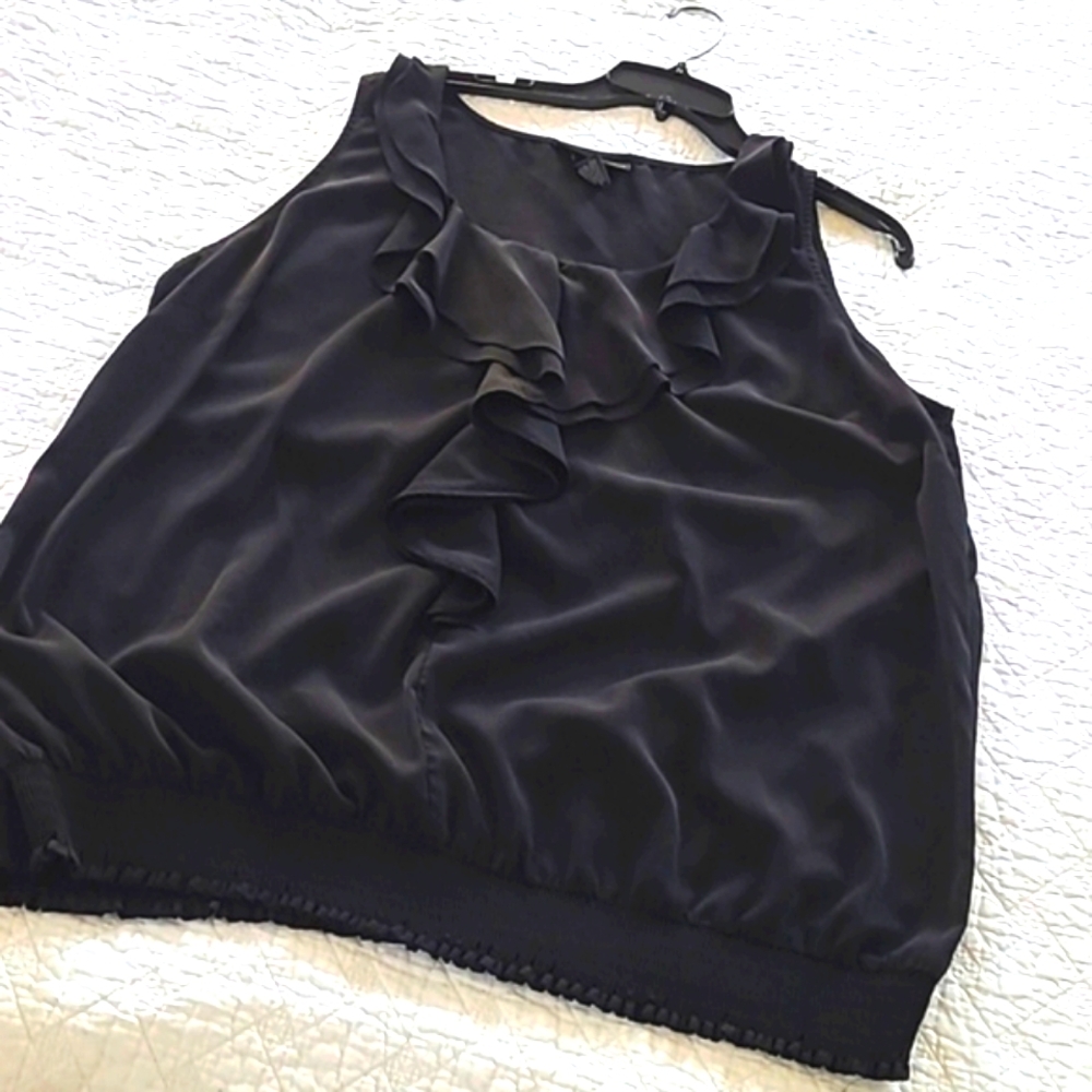 Lane Bryant black sleeveless blouse with ruffles size 22